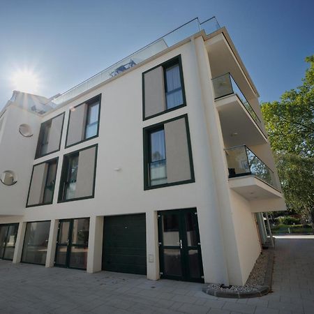 Villa Bauhaus Wellness Apartman 102 Siófok Buitenkant foto