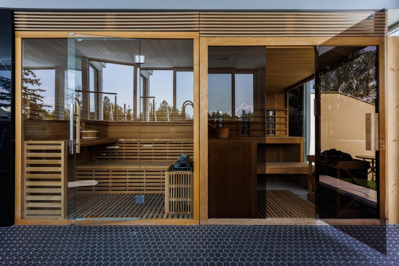 Villa Bauhaus Wellness Apartman 102 Siófok Buitenkant foto